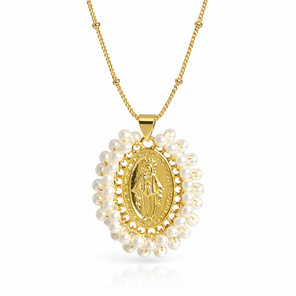Religious necklace with medal and pearls of the Virgin Mary, symbol of protection and faith 
