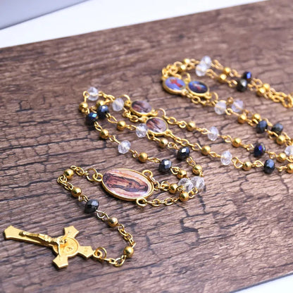 Collar Rosario Dorado con Cristal Negro y Medallas Premium